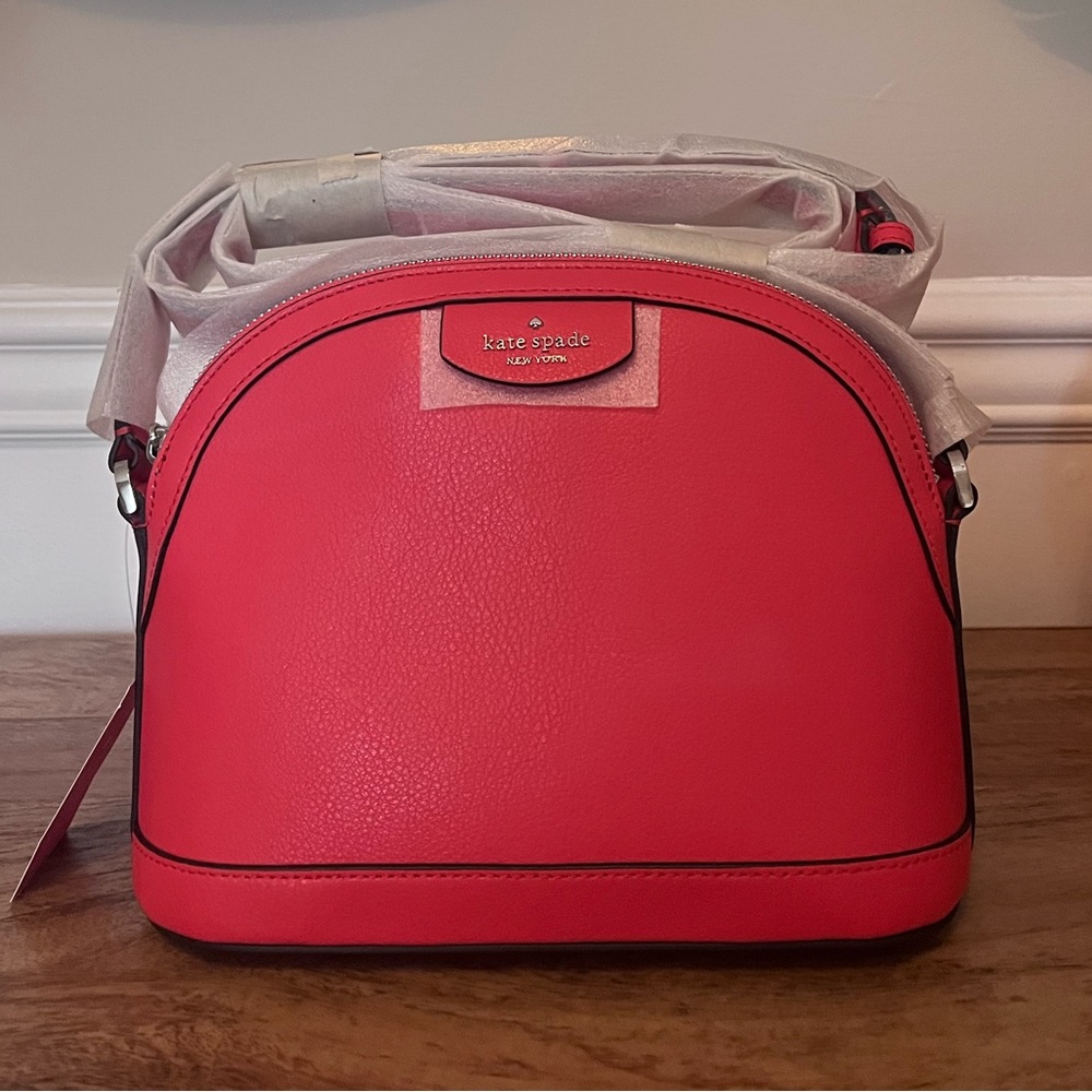Kate Spade x-large dome crossbody bag, color: stoplight (coral)